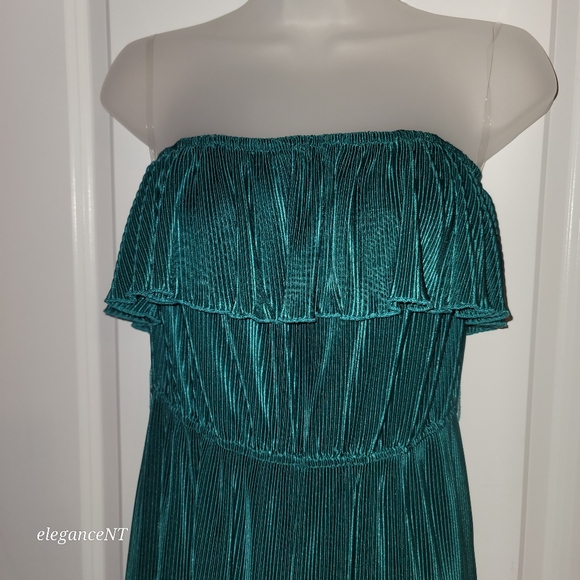 Fashion Nova Off Shoulder Teal Jumpsuit Sz: M - Picture 5 of 8